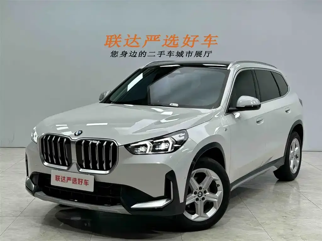 BMW X1 — фото 1