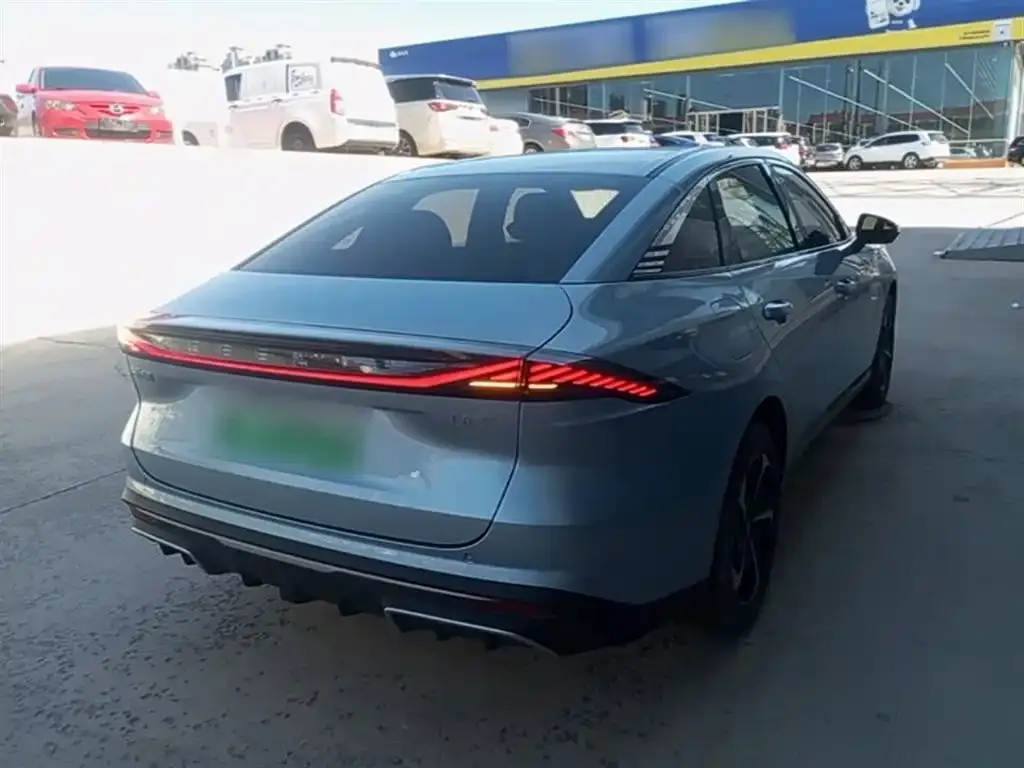 Geely Galaxy L6 2025 из CN, фото 9