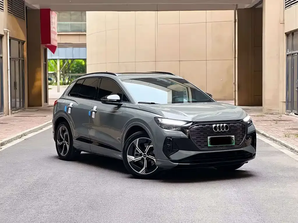 Audi Q4 e-tron — фото 6