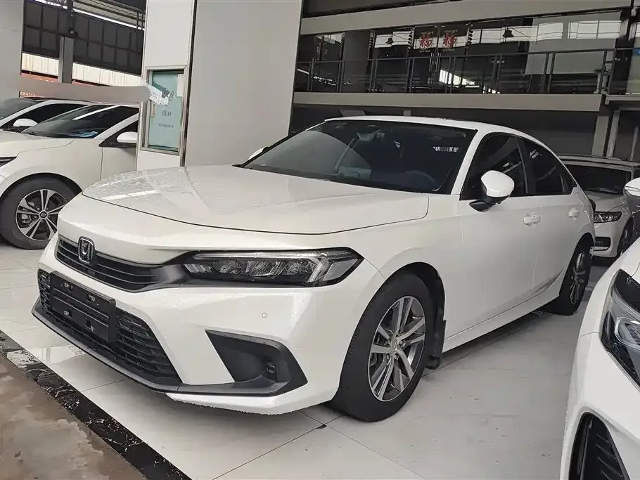 Honda Civic — фото 1