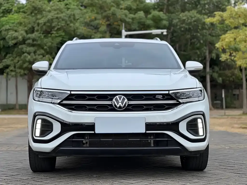 Volkswagen T-Roc — фото 5
