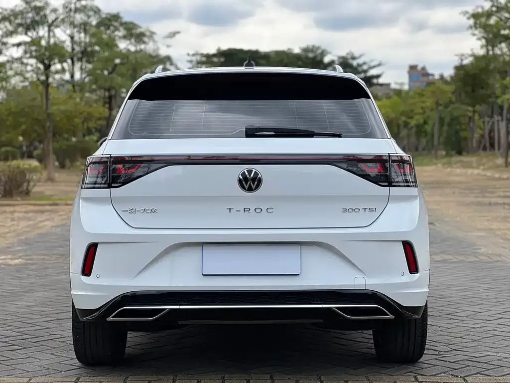Volkswagen T-Roc — фото 4