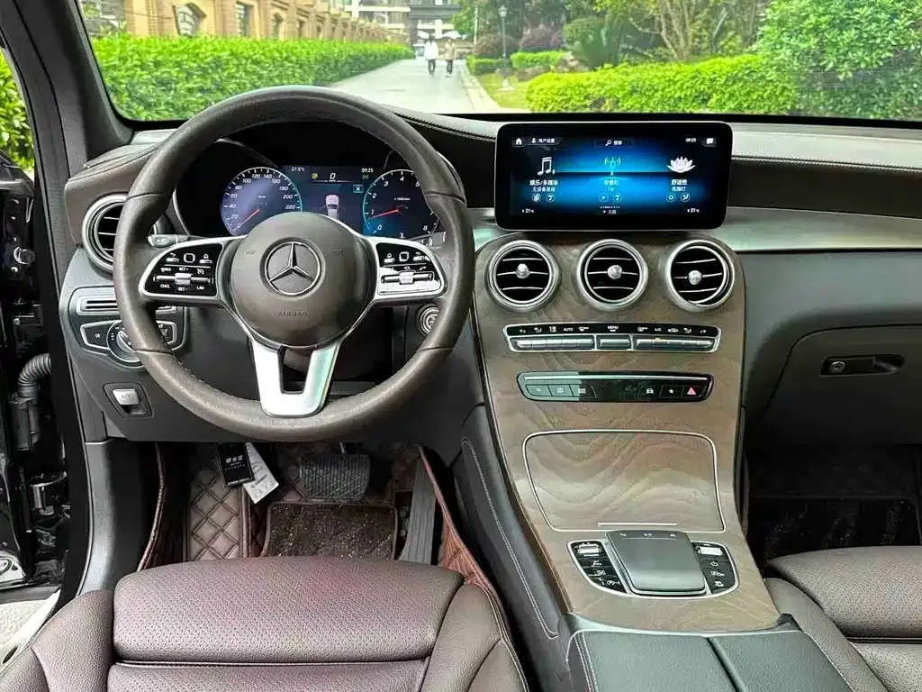 Mercedes-Benz GLC — фото 2