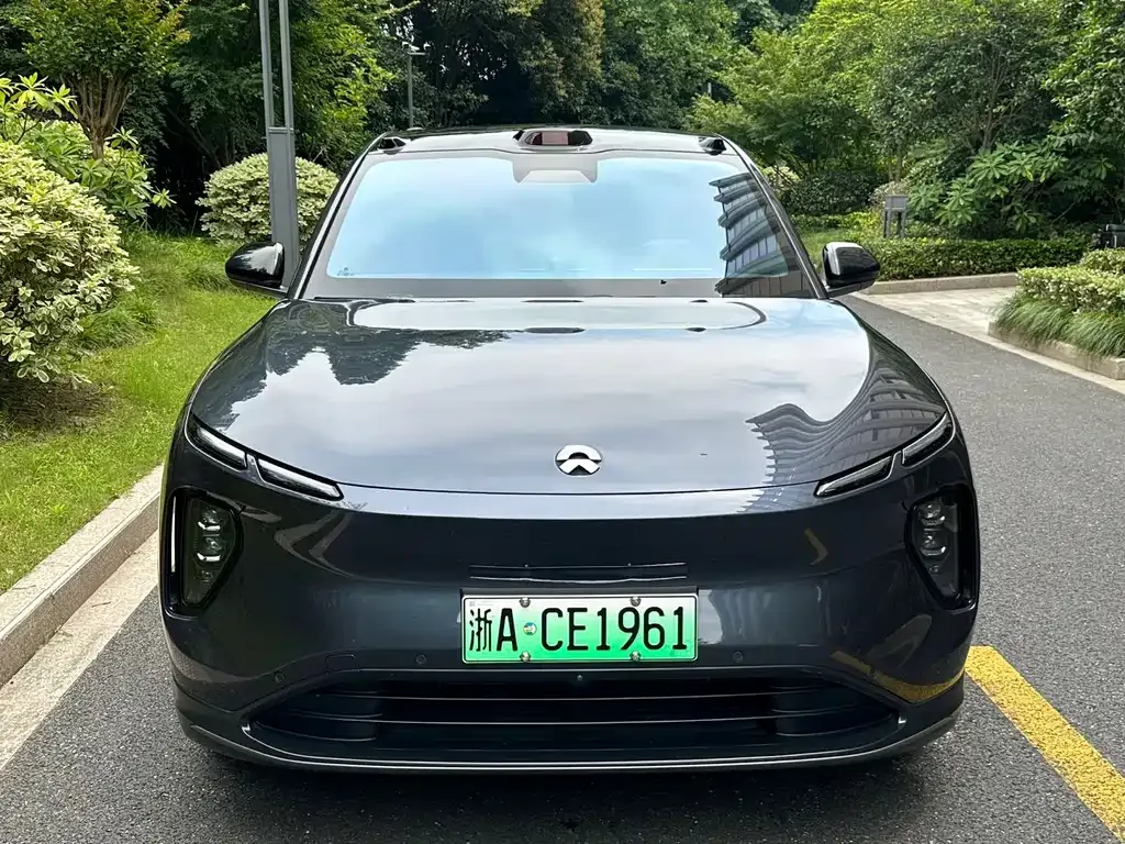 NIO EC6 — фото 8