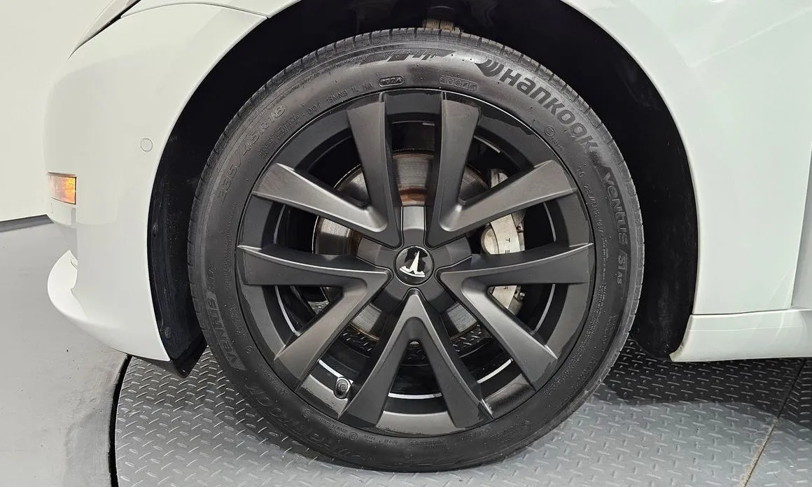 Tesla Model 3 2022 из KR, фото 9