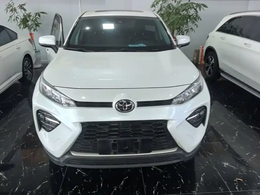 Toyota Wildlander — фото 10