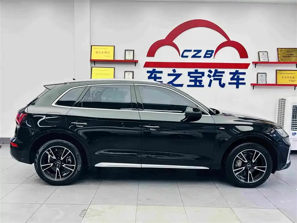Audi Q5L 2024 из CN, фото 4