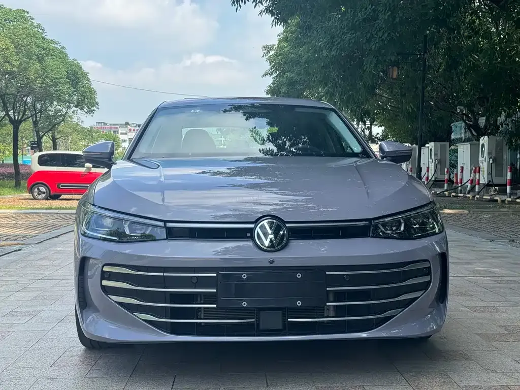 Volkswagen Passat — фото 6