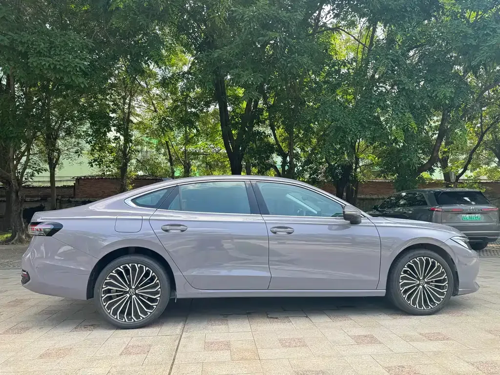 Volkswagen Passat — фото 7