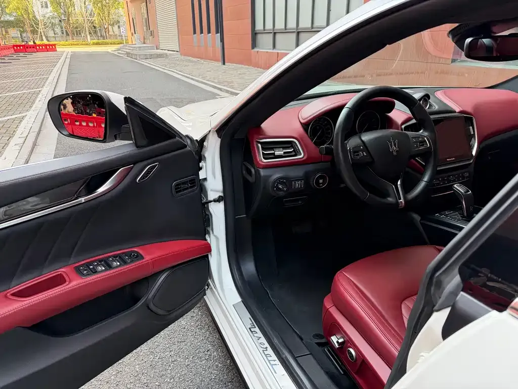 Maserati Ghibli 2021 из CN, фото 7