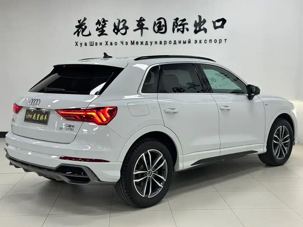 Audi Q3 — фото 10