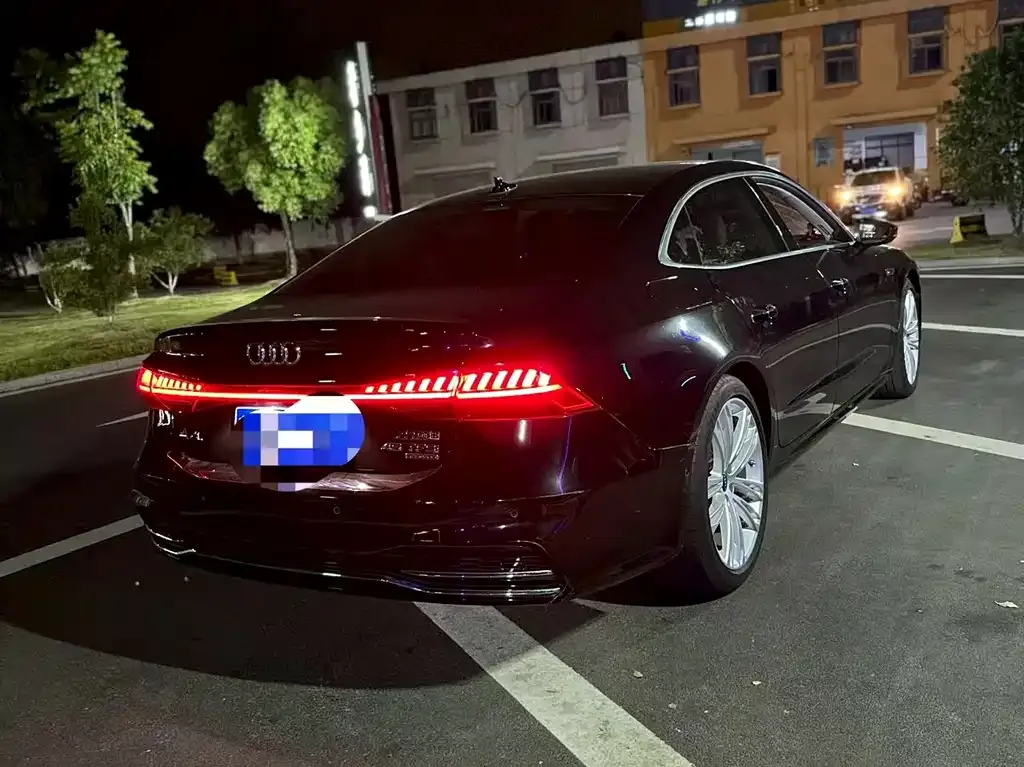 Audi A7L — фото 3