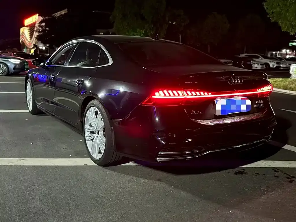 Audi A7L — фото 4