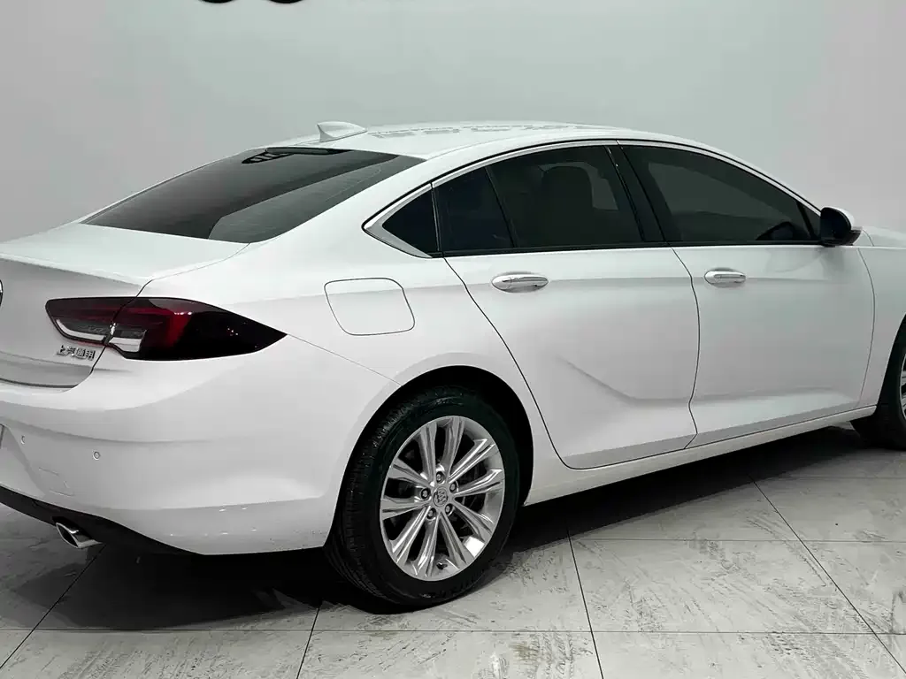 Buick Regal — фото 5