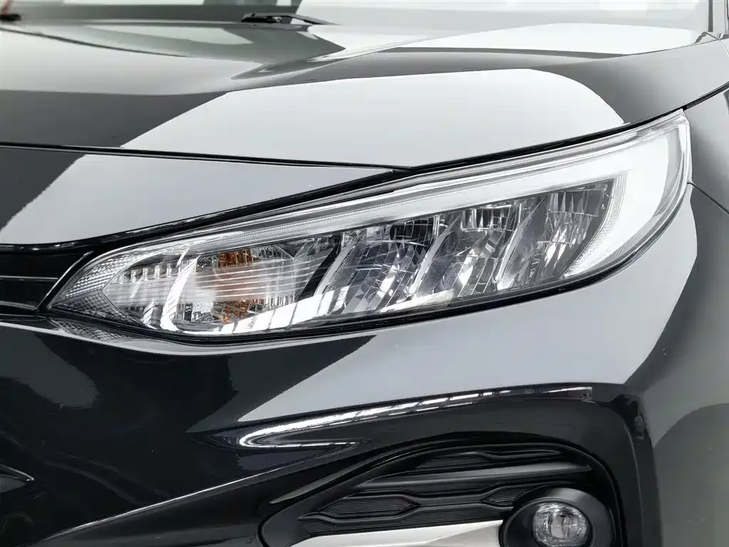 Toyota Wildlander — фото 3
