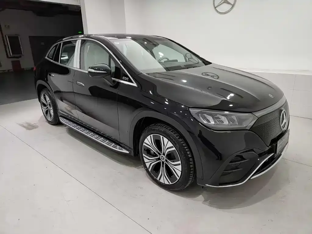 Mercedes-Benz EQE SUV — фото 2