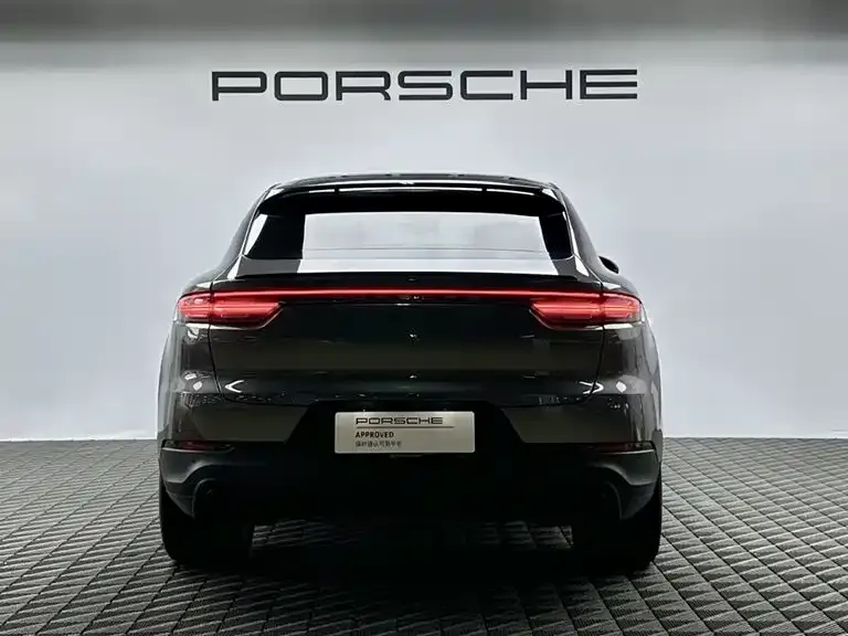 Porsche Cayenne — фото 6