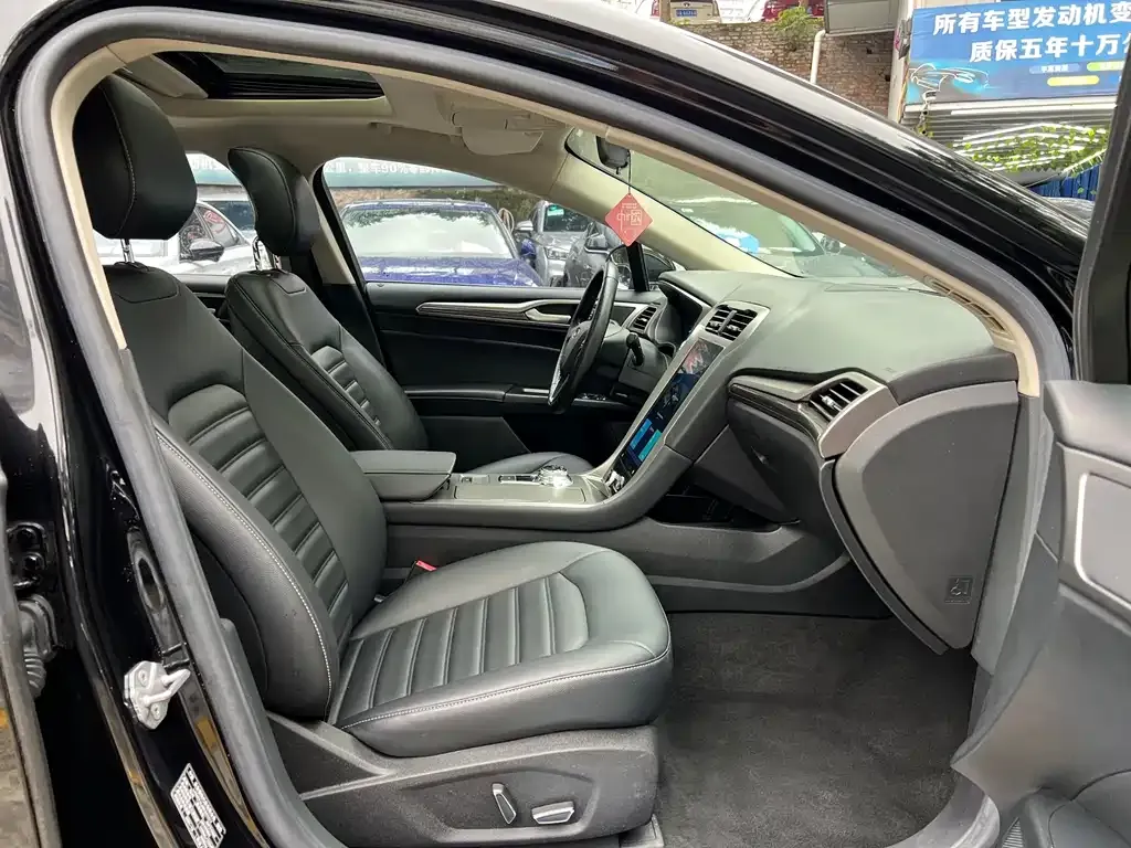 Ford Mondeo 2022 из CN, фото 4
