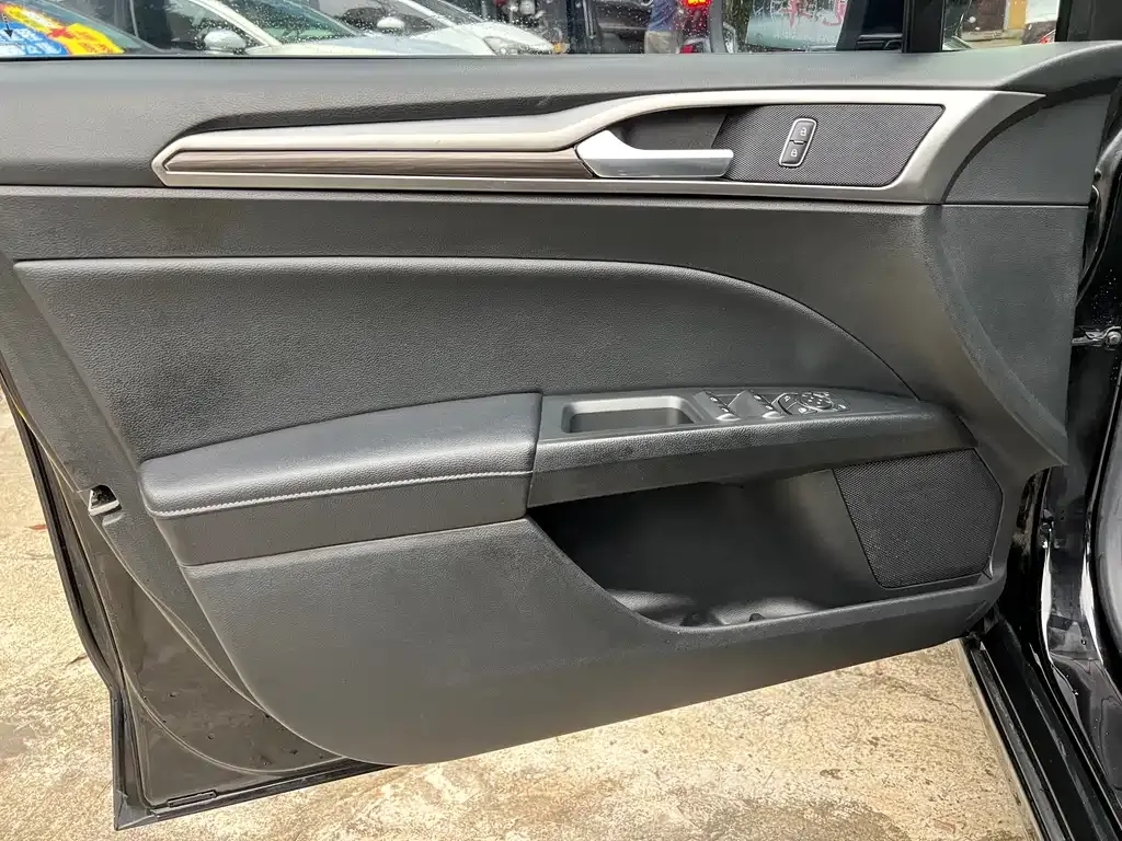 Ford Mondeo 2022 из CN, фото 7