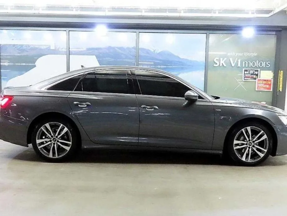 Audi A6 — фото 2