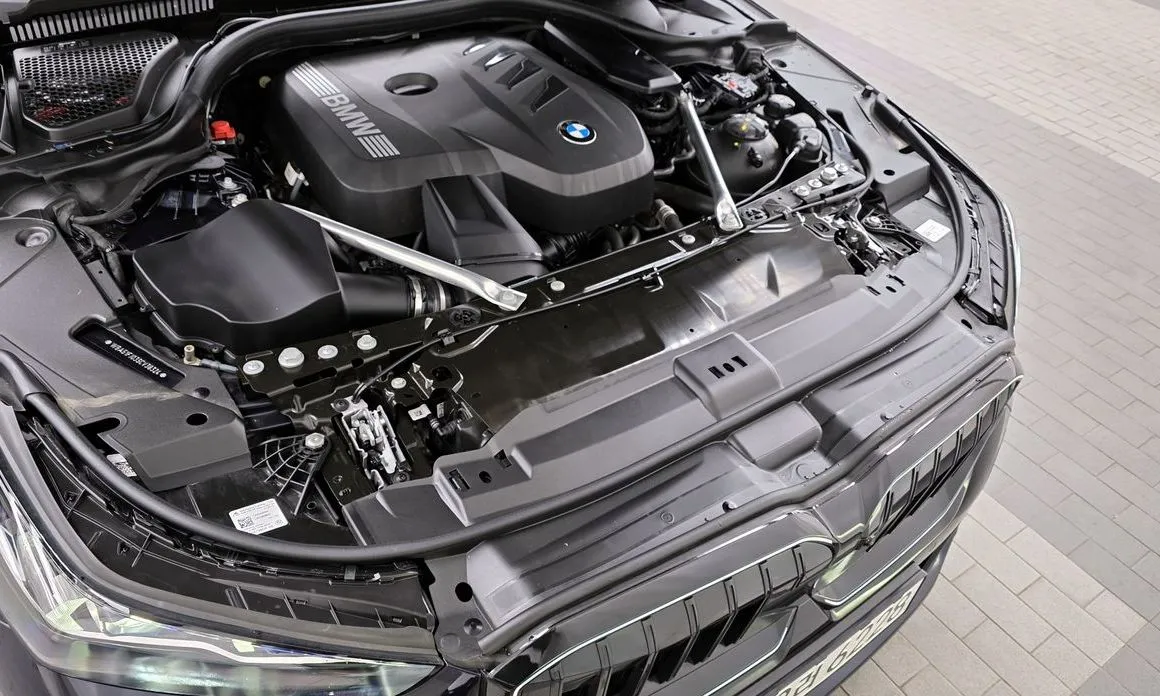 BMW 5-Series 2025 из KR, фото 8