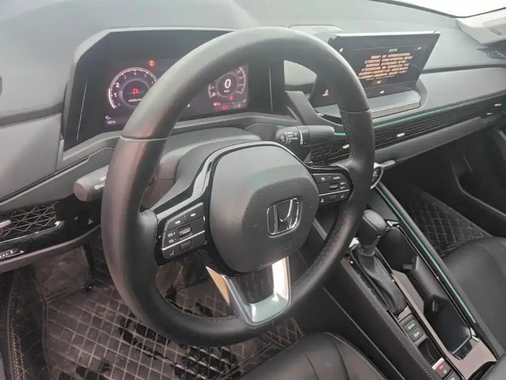 Honda Accord — фото 9