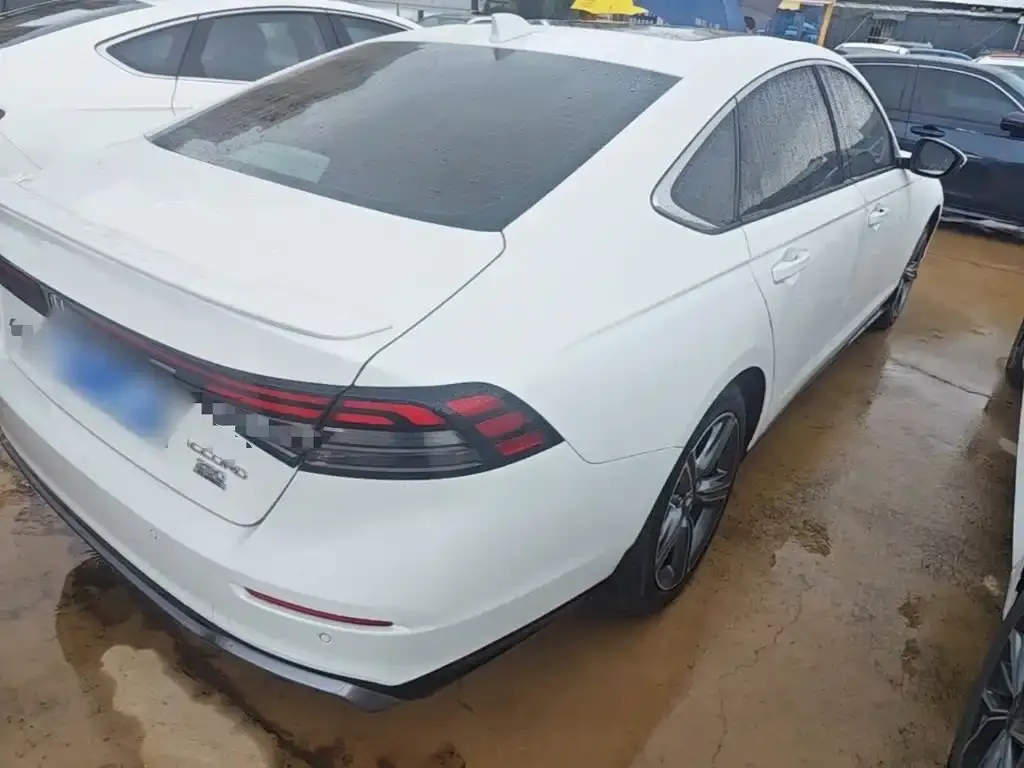 Honda Accord — фото 5
