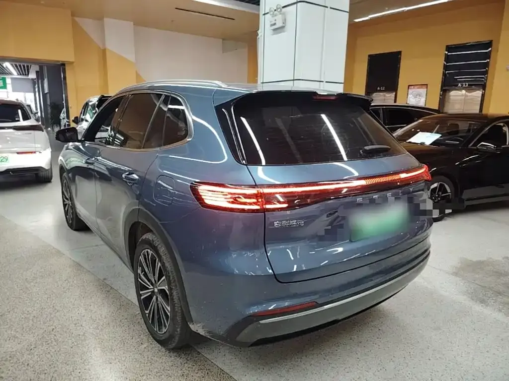 Geely Galaxy Xingjian 7 — фото 10