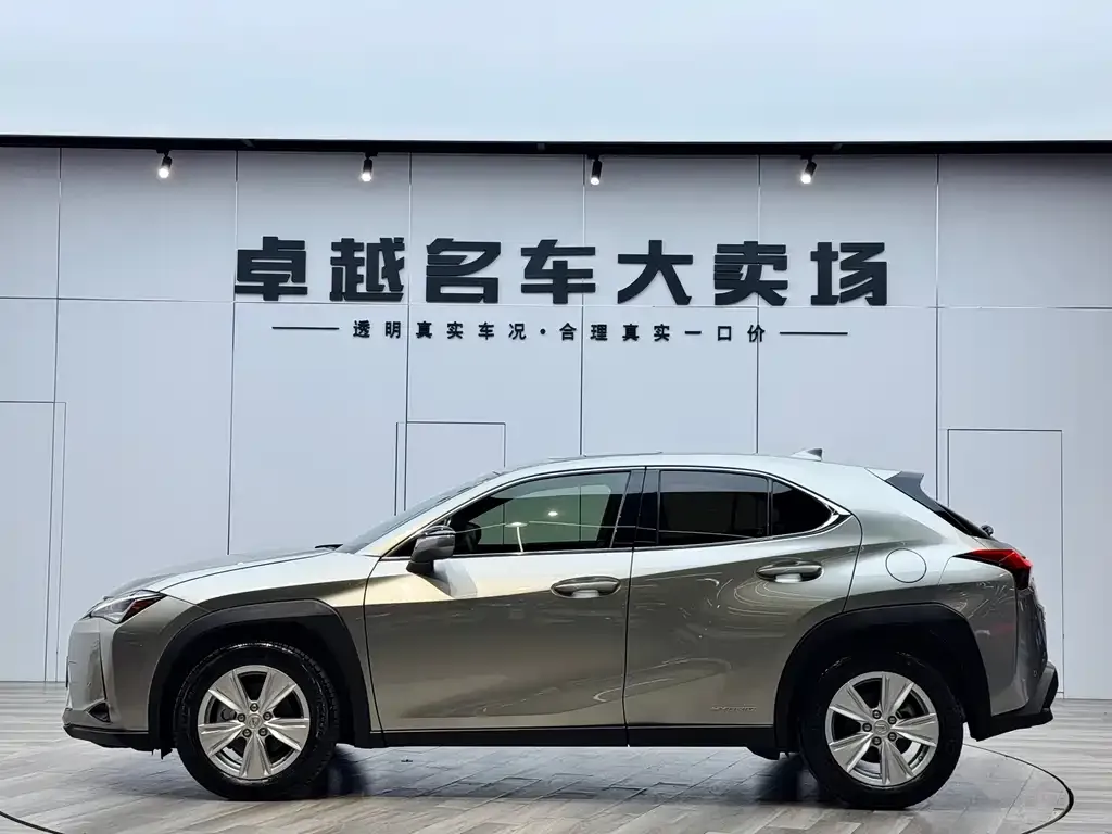 Lexus UX 2021 из CN, фото 5