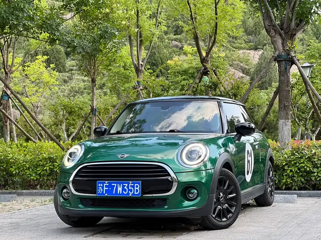 MINI Cooper (3-door)