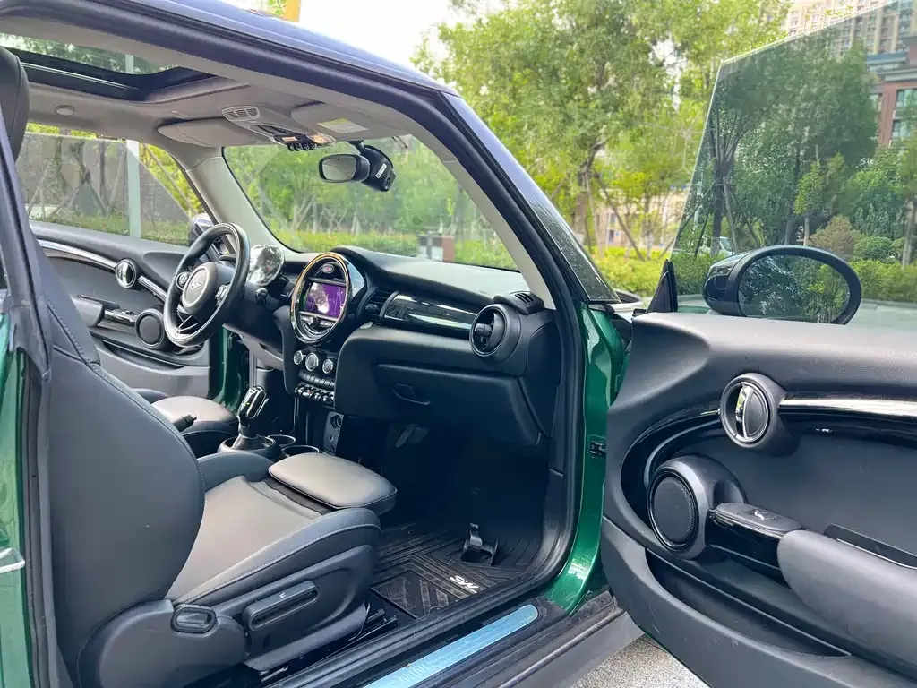 MINI Cooper (3-door) 2021 из CN, фото 4
