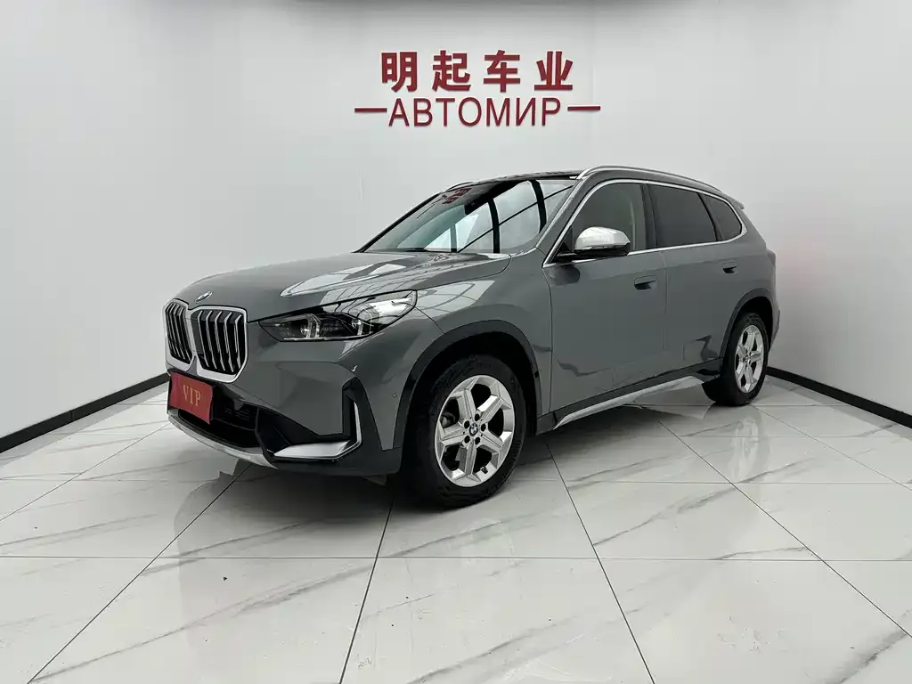 BMW X1 — фото 1