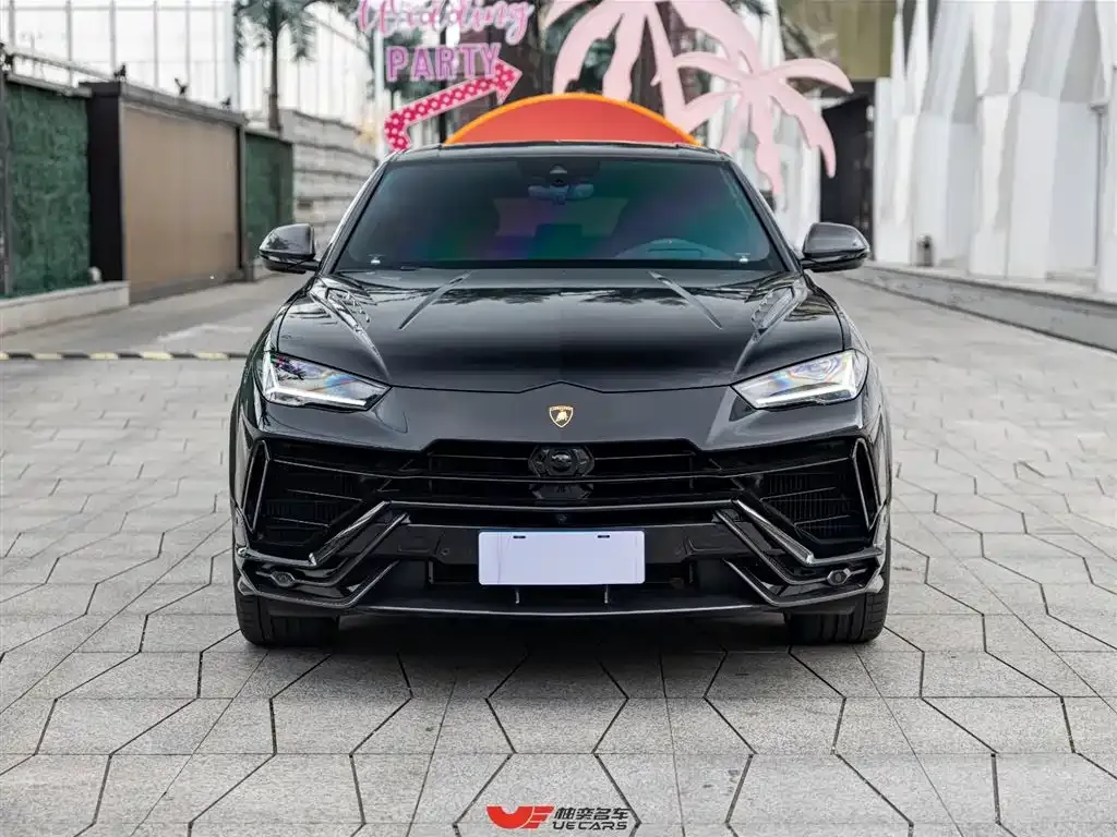 Lamborghini Urus — фото 10