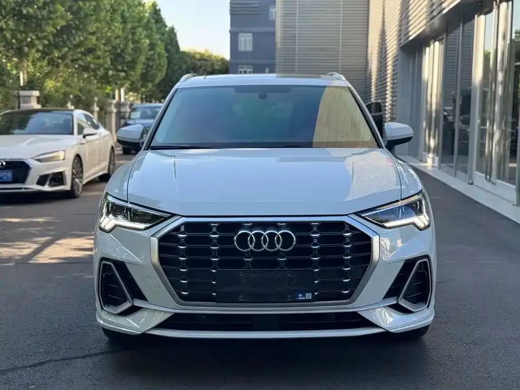 Audi Q3 — фото 4