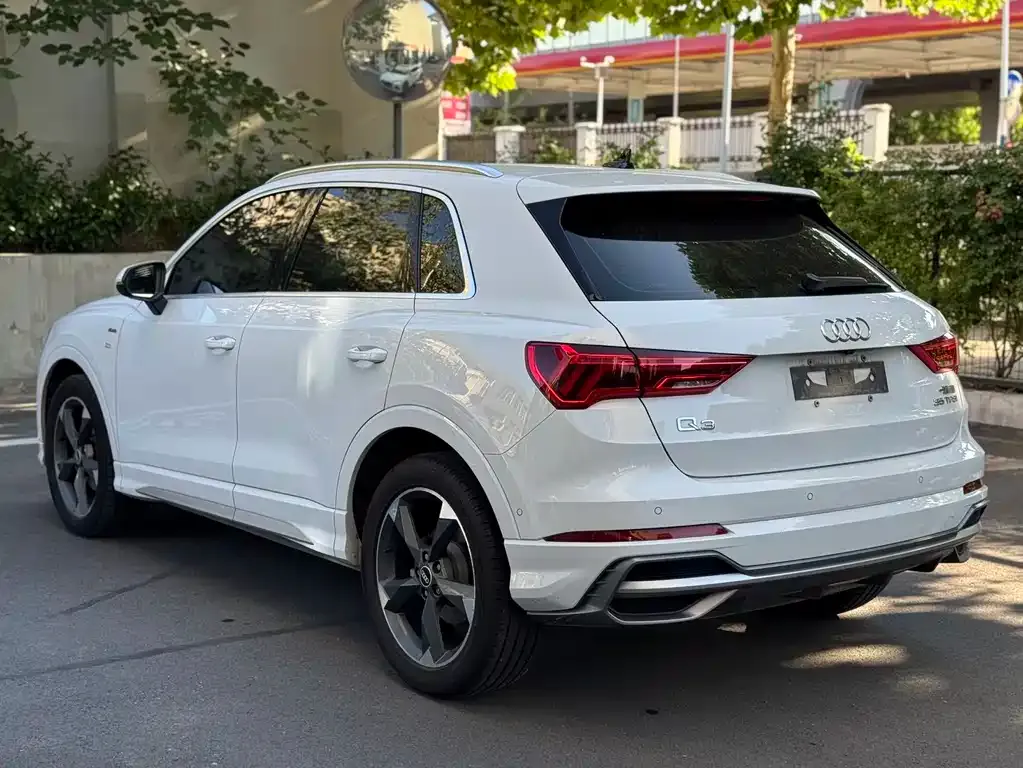 Audi Q3 — фото 3