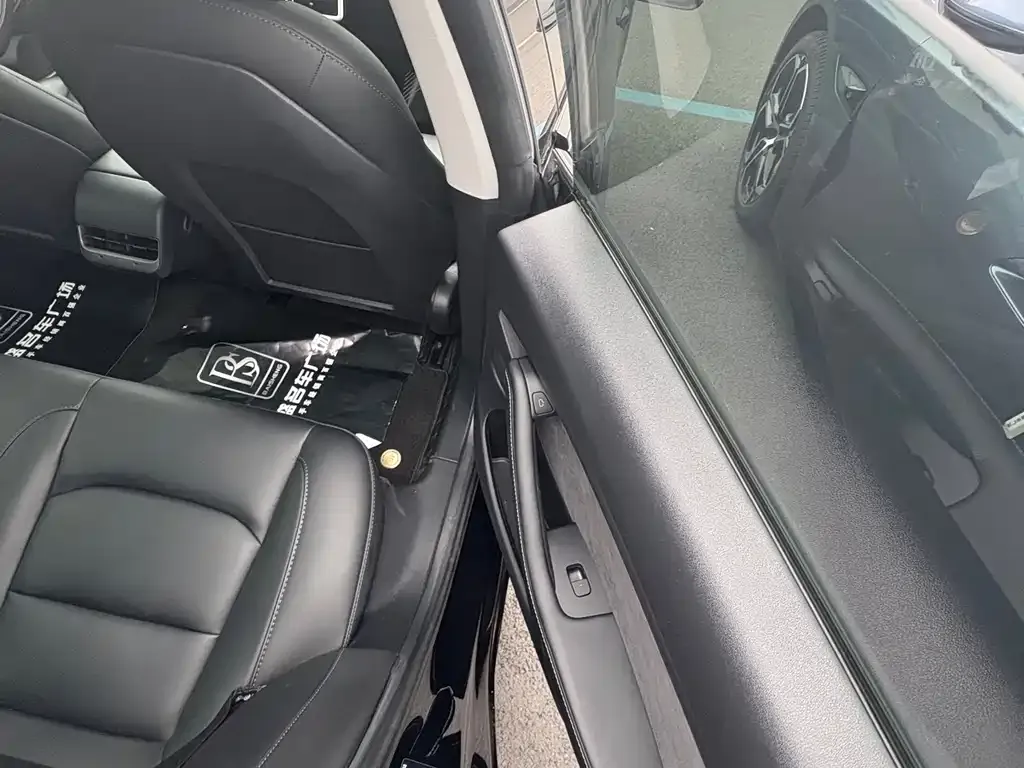 Tesla Model 3 2023 из CN, фото 4