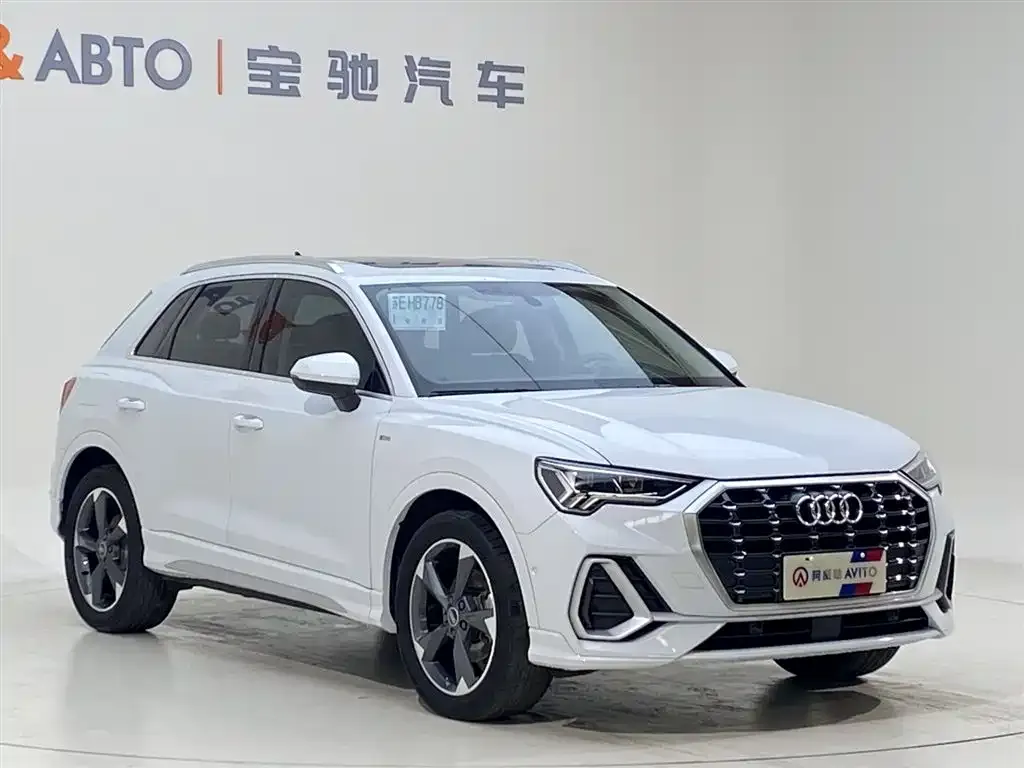 Audi Q3 — фото 6