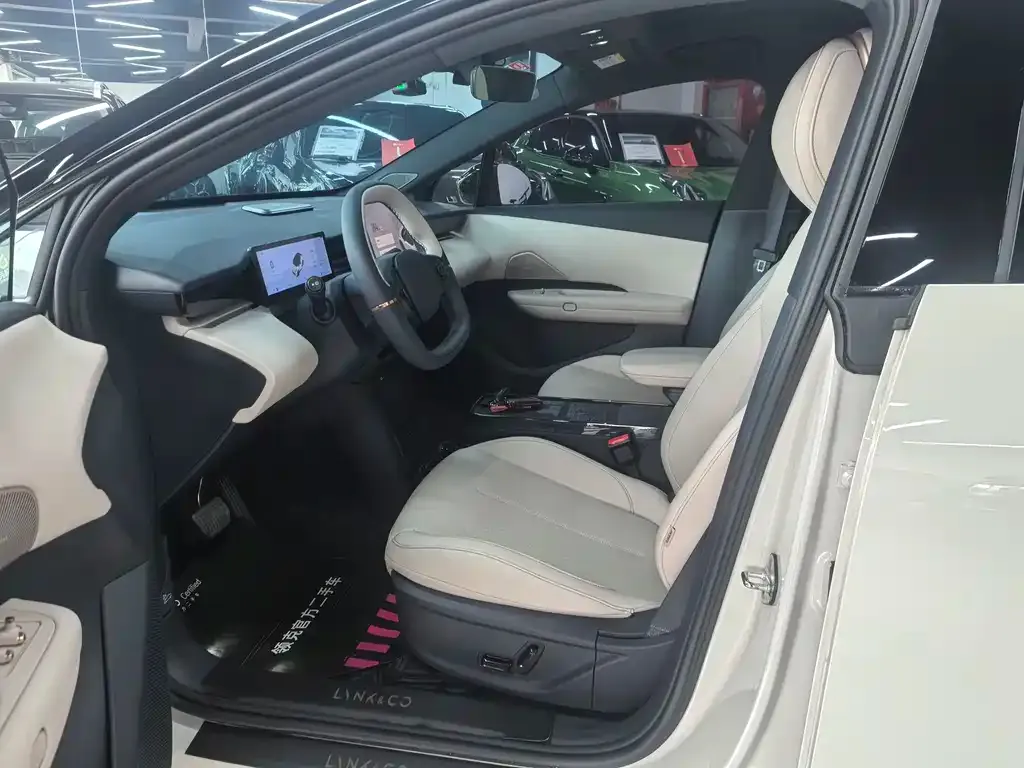 Lynk & Co Z20 2025 из CN, фото 8