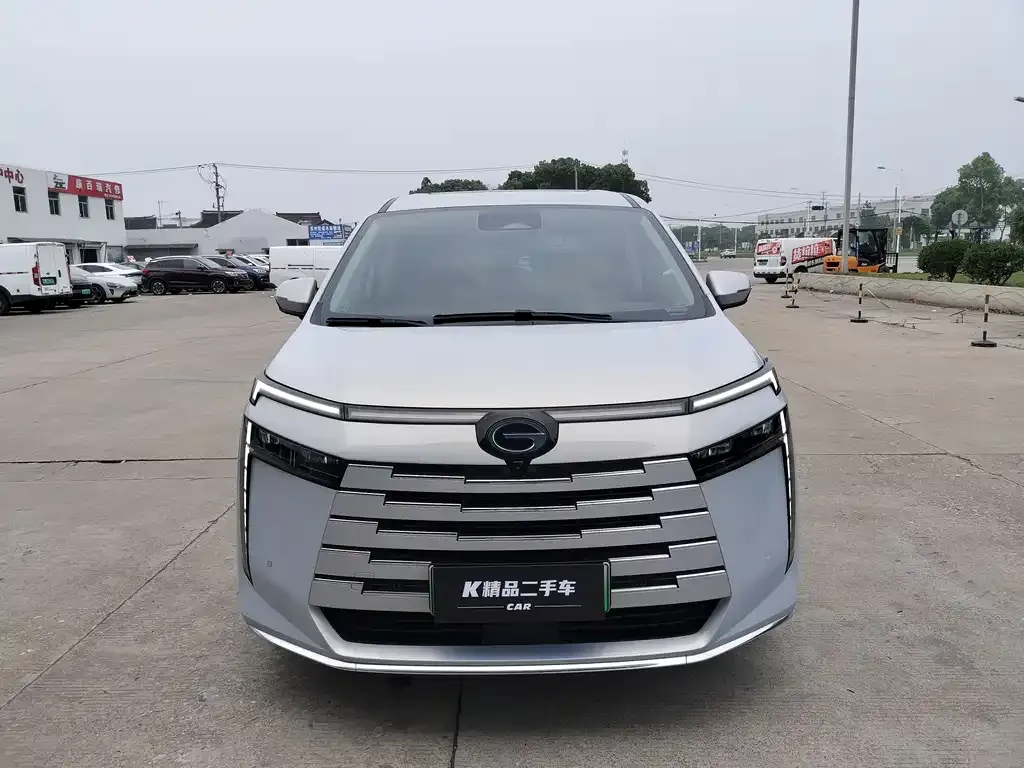 GAC Motor 传祺E8 PHEV — фото 3