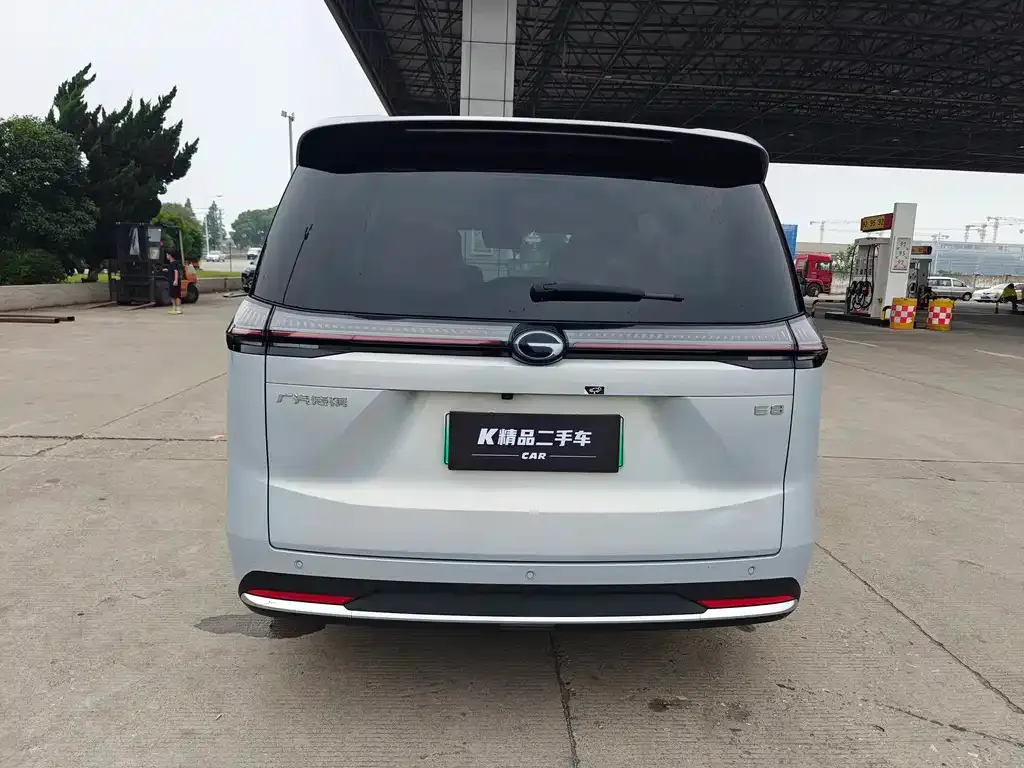 GAC Motor 传祺E8 PHEV — фото 10