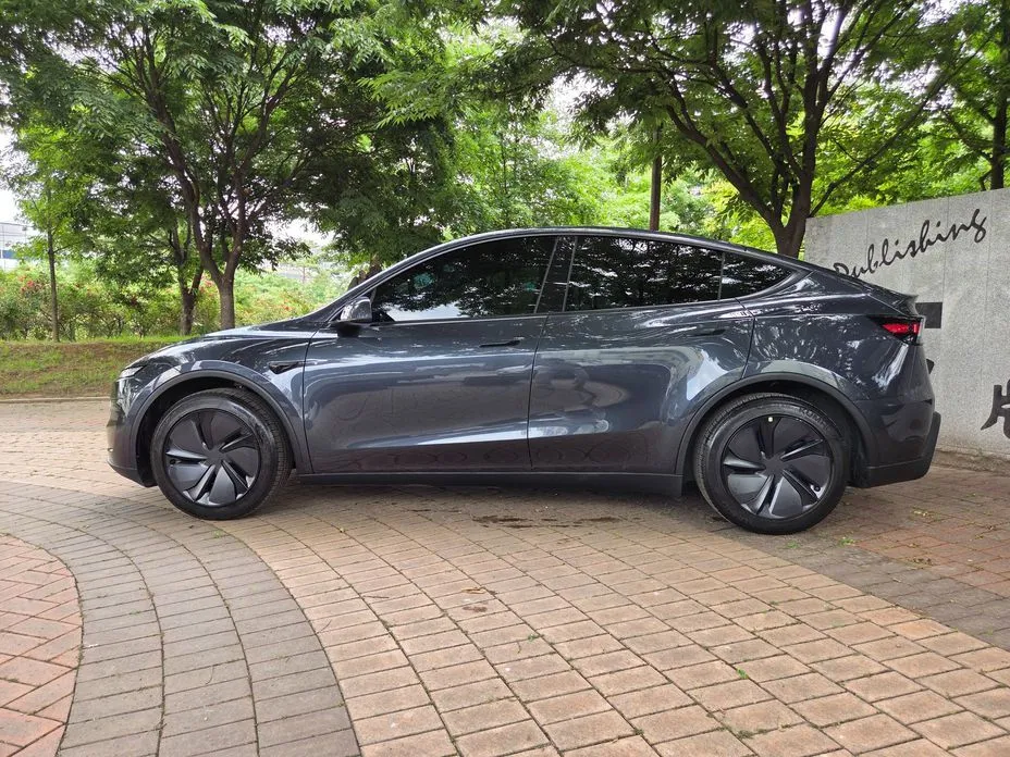 Tesla Model Y — фото 7