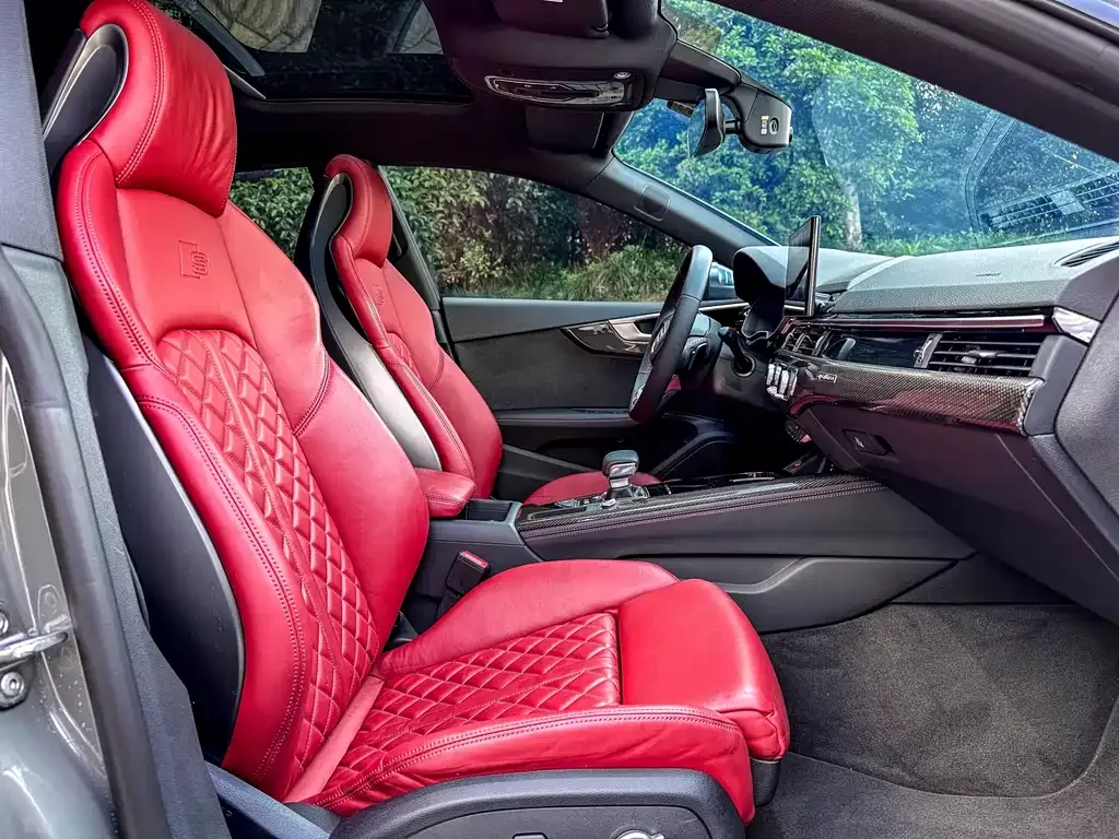 Audi S5 2024 из CN, фото 3