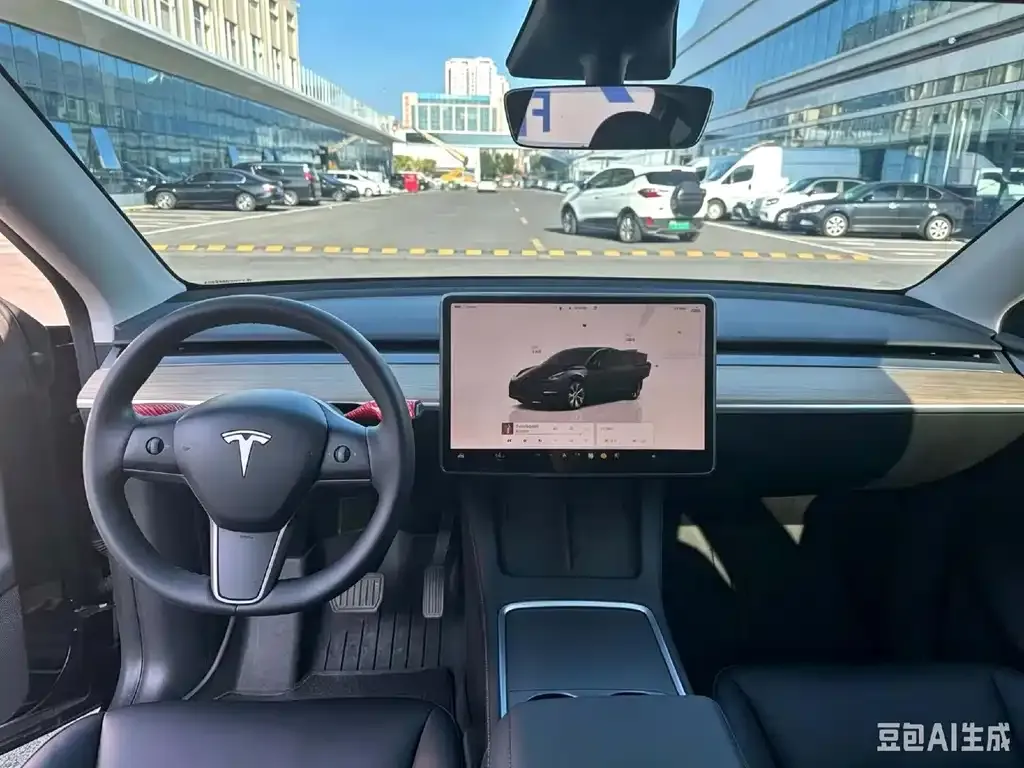 Tesla Model Y — фото 4