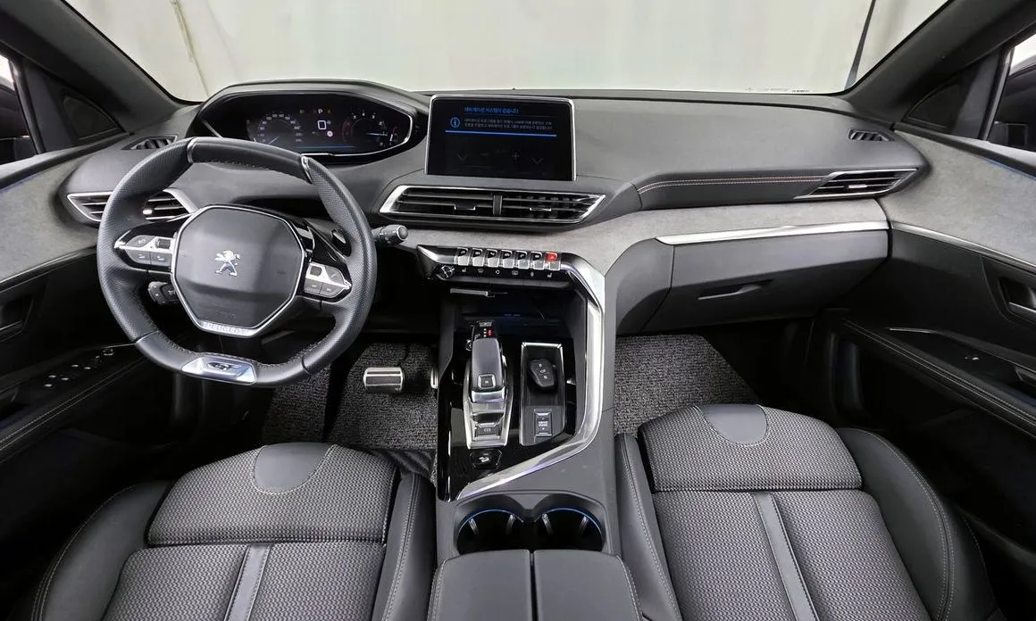 Peugeot 5008 2022 из KR, фото 6