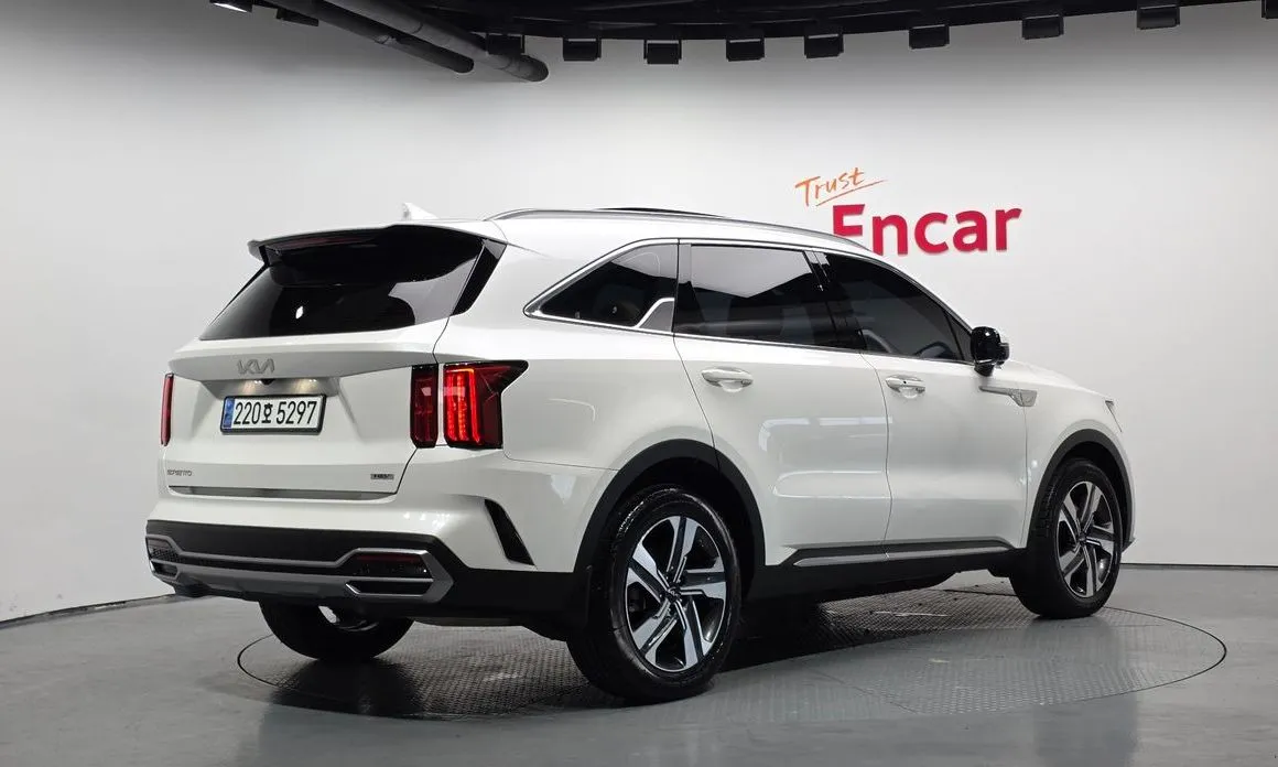 Kia Sorento — фото 9