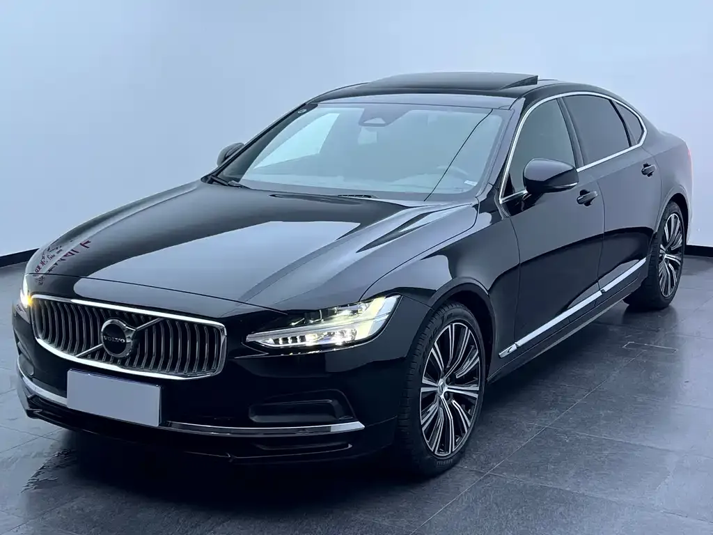 Volvo S90 — фото 1