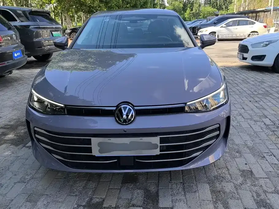 Volkswagen Passat — фото 6