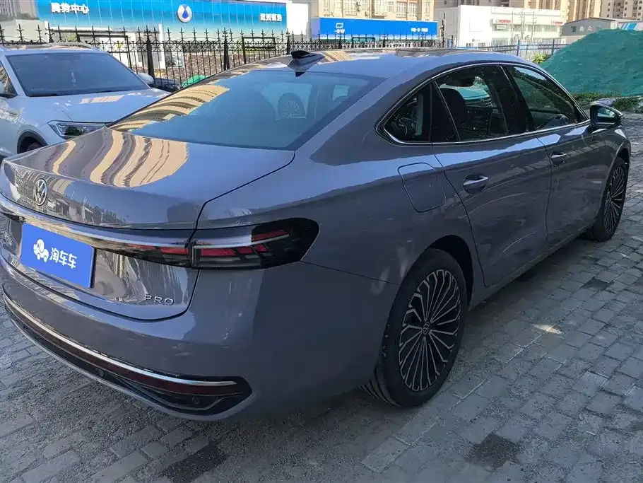 Volkswagen Passat — фото 5