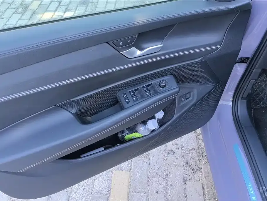 Volkswagen Passat — фото 2