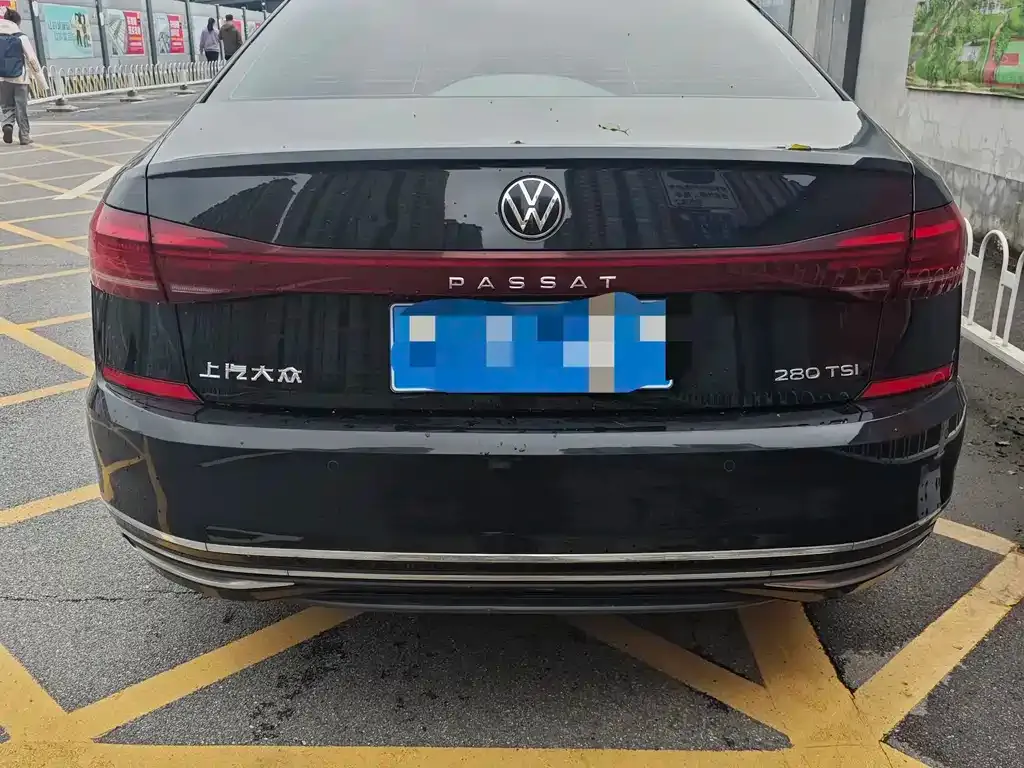 Volkswagen Passat 2022 из CN, фото 6